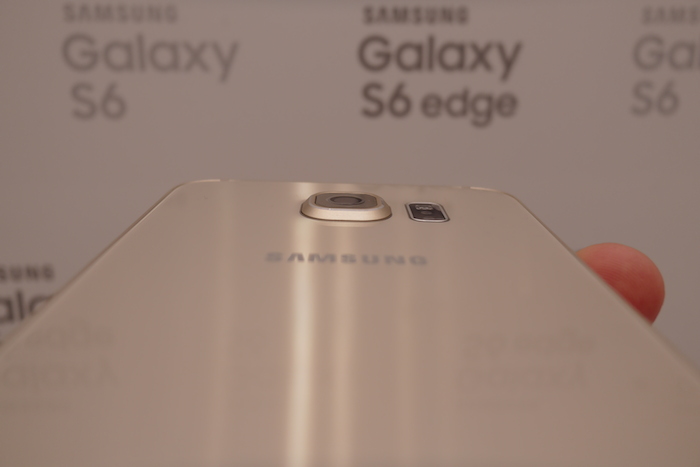 Samsung Galaxy S6 : photos des quatre modèles 71 P1001013