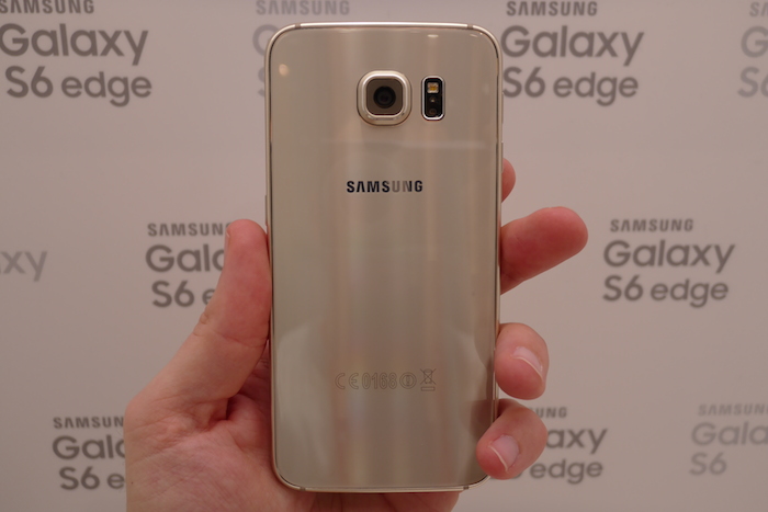 Samsung Galaxy S6 : photos des quatre modèles 68 P1001018