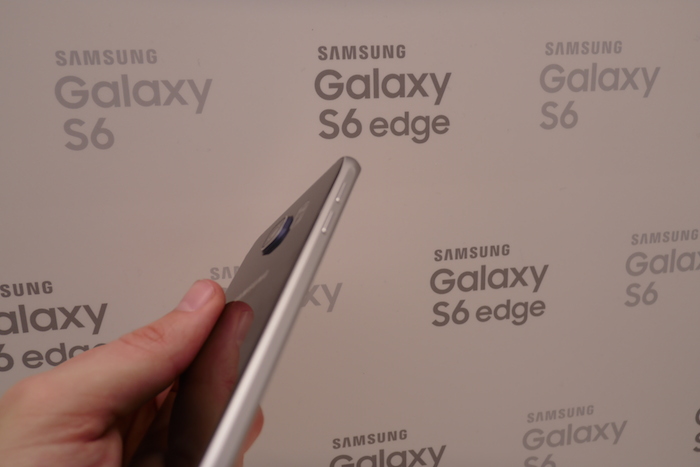 Samsung Galaxy S6 : photos des quatre modèles 65 P1001021
