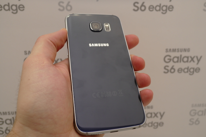 Samsung Galaxy S6 : photos des quatre modèles 62 P1001025