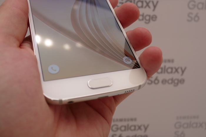 Samsung Galaxy S6 : photos des quatre modèles 56 P1001033