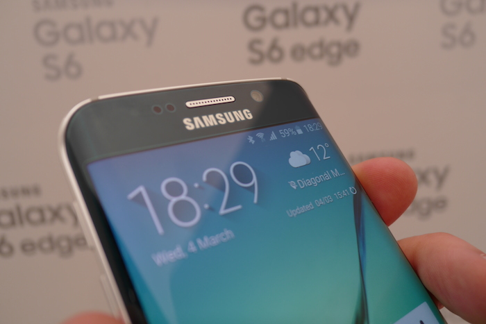 Samsung Galaxy S6 Edge : photos des quatre modèles 56 P1001074