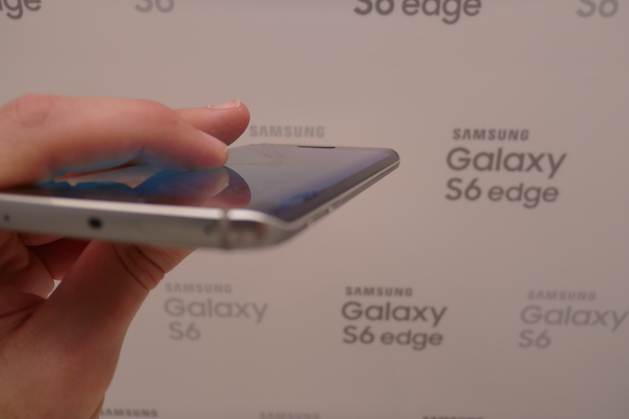 Samsung Galaxy S6 Edge : photos des quatre modèles 78 P1001081