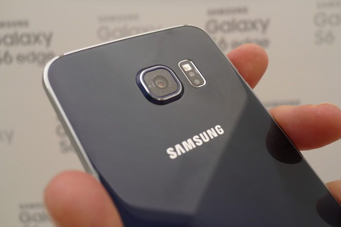 Samsung Galaxy S6 Edge : photos des quatre modèles 80 P1001088