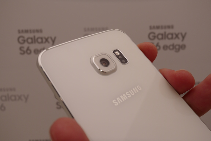 Samsung Galaxy S6 Edge : photos des quatre modèles 70 P1001097