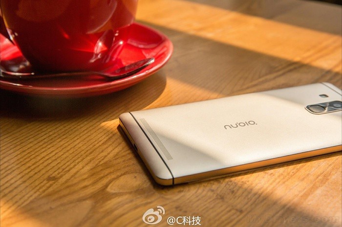 ZTE Nubia Z9 : vue de dos