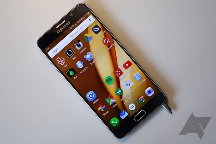 Attention à ne pas mettre le S Pen de votre Galaxy Note 5 dans le mauvais sens