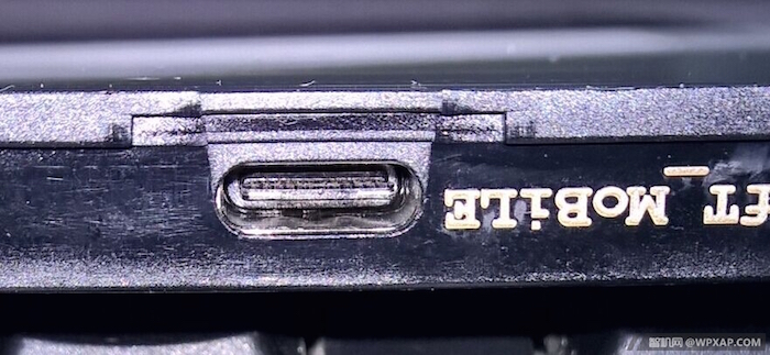 Lumia 950 : vue de dessous