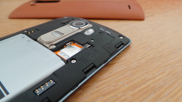 LG G4 : emplacement carte micro-SD