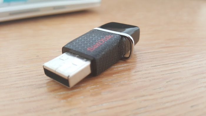 Ultra Dual Drive USB 3.0 de SanDisk : port USB 3.0