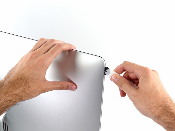 L'iMac 4K de 21.5 pouces démonté par iFixit