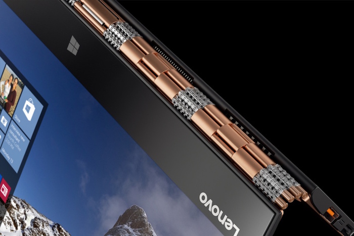 Lenovo Yoga 900 : charnière