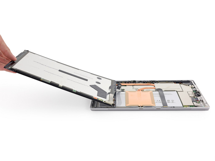 Surface Pro 4 démonté par iFixit : démontage