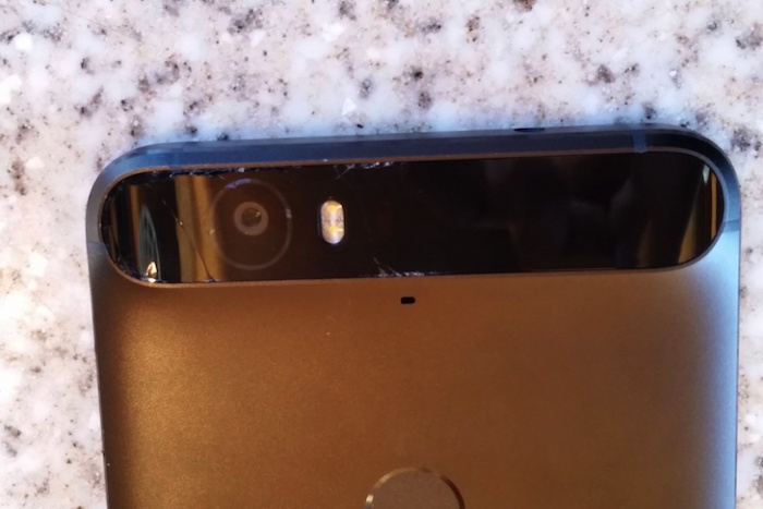 Nexus 6P : vitre arrière brisée - 2