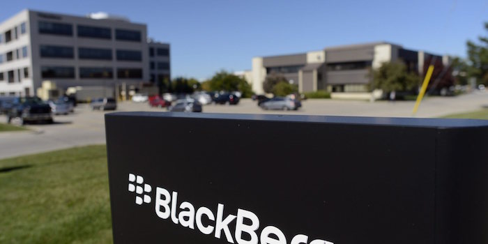 BlackBerry envisage un smartphone de milieu de gamme l'année prochaine