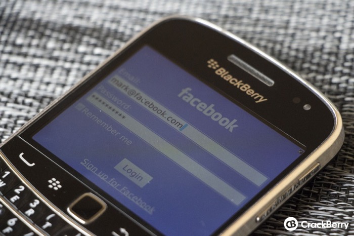 Facebook rejoint WhatsApp et abandonne le support à BlackBerry