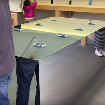apple stores table 3d touch 1