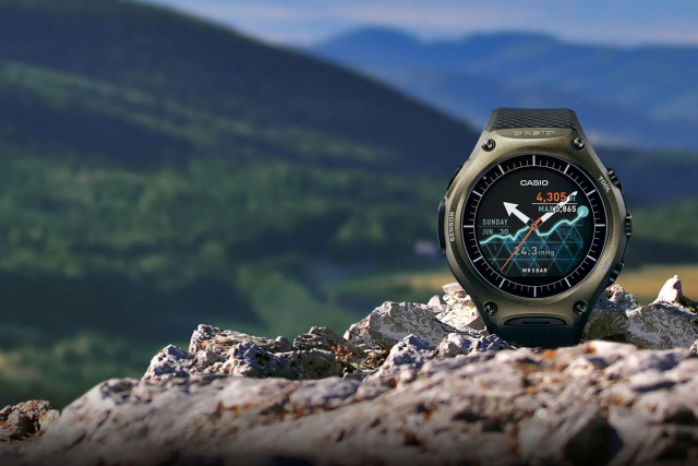 ces 2016 casio smart outdoor watch wsd f10 1