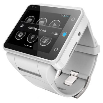 ces14 la neptune pine une smartwatch volontairement massive 1