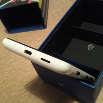 deballage du nokia lumia 820 en photos seulement 3