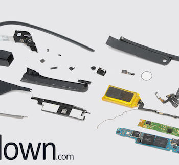 google glass coute environ 80 dollars piece et vendue 1500 dollars 1