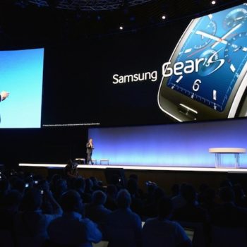 ifa14 la gear s est un peu le premier smartphone tizen 1