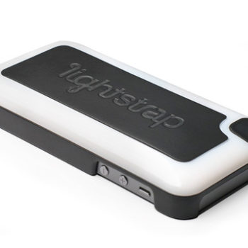 iphone 5s un flash intelligent 10x plus brillant avec cette coque 1