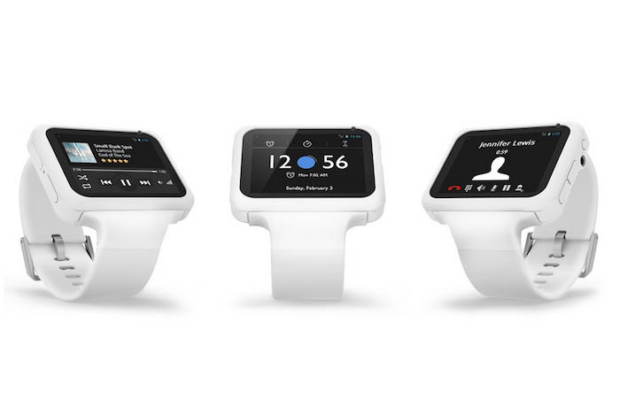 le neptune pine nest pas une smartwatch mais bien un smartphone a votre poignet 1