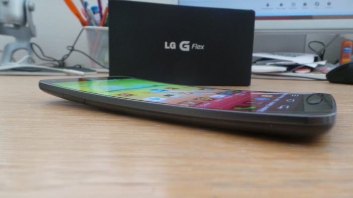 LG LG G Flex : une semaine avec le smartphone incurvé