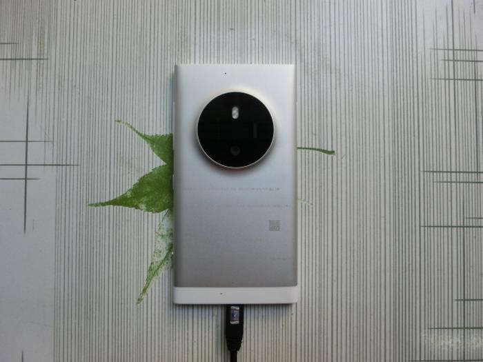 lumia 1030 le possible successeur du lumia 1020 pose en photos 1