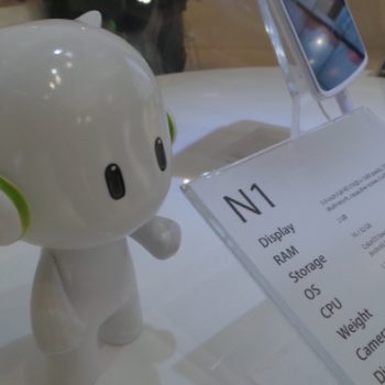 mwc14 prise en main du oppo n1 un smartphone etonnant 1