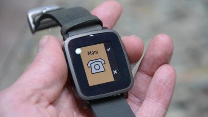 MWC’15 : prise en main de la Pebble Time