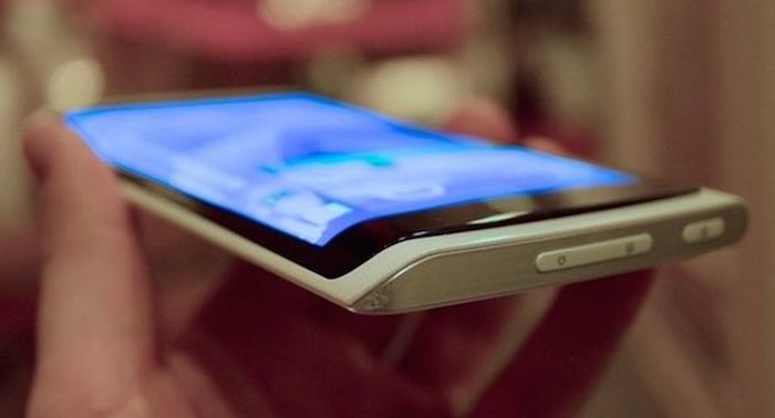 samsung espere que les ecrans courbes favorisera ladoption de ses smartphones 1