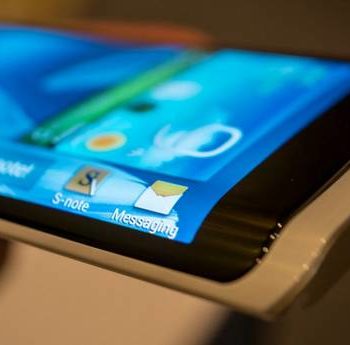 samsung galaxy note 4 un ecran de 5 7 pouces et une resolution 2k 1