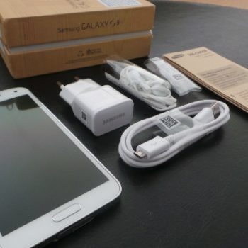 samsung galaxy s5 unboxing et premieres impressions 1