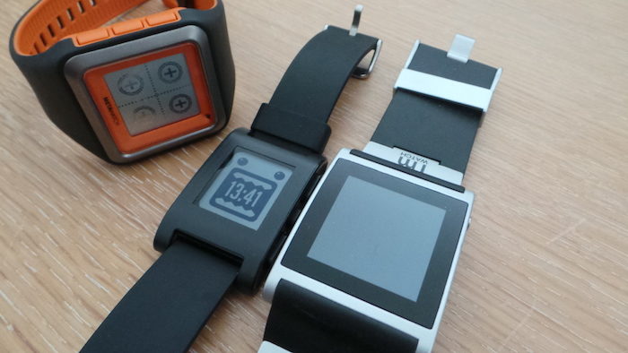 Test de la smartwatch MetaWatch Strata : fonctionne longtemps, pas aisément