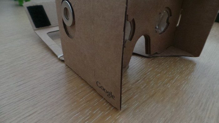Google Test du Google Cardboard : la réalité virtuelle dans du carton