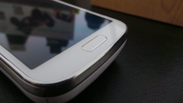 Samsung Test du Samsung Galaxy S4 Zoom : un téléphone et un appareil photo décent, mais est-ce suffisant ?