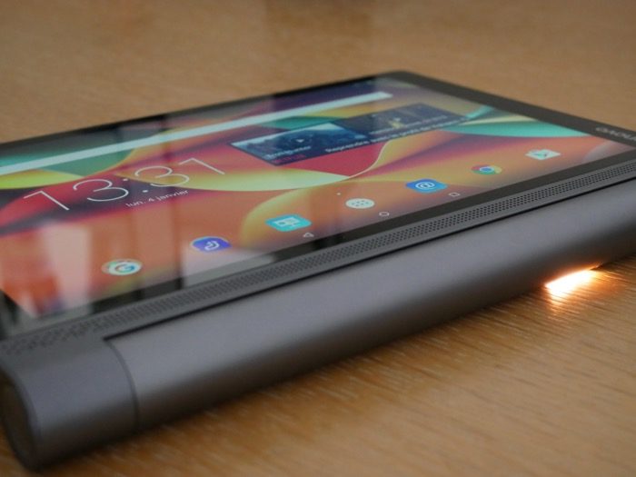 Lenovo Test de la Lenovo YOGA Tab 3 Pro : le rêve pour les cinéphiles