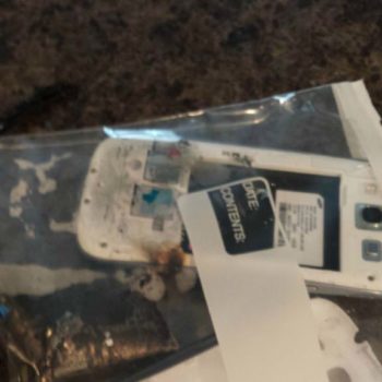 un samsung galaxy s3 explose en plein milieu de la nuit 1