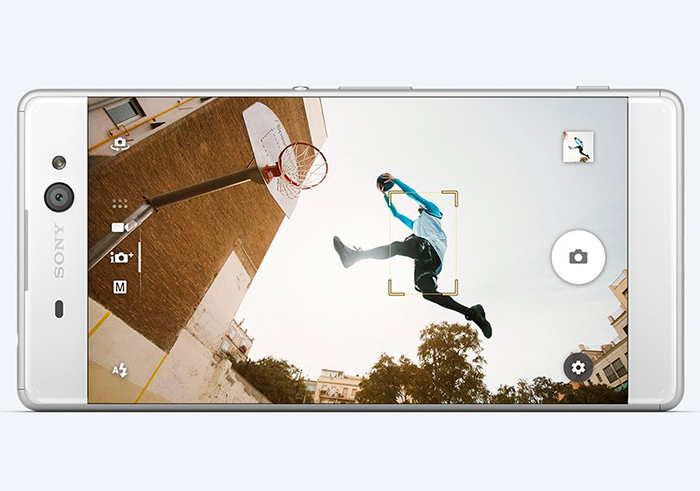 Sony Xperia XA Ultra : écran bord à bord de 6 pouces