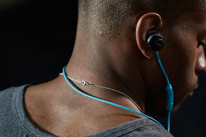 Bose a enfin fait son meilleur casque antibruit sans fil, et un pour les sportifs 54 bose soundsport 2 720x480 c
