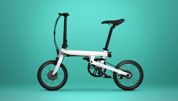 Le vélo électrique pliable QiCycle de Xiaomi est idéal pour les rues bondées de Chine