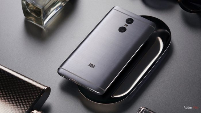 Xiaomi lance son Redmi Pro, un smartphone très intéressant 49 Xiaomi Redmi Pro : vue de dos