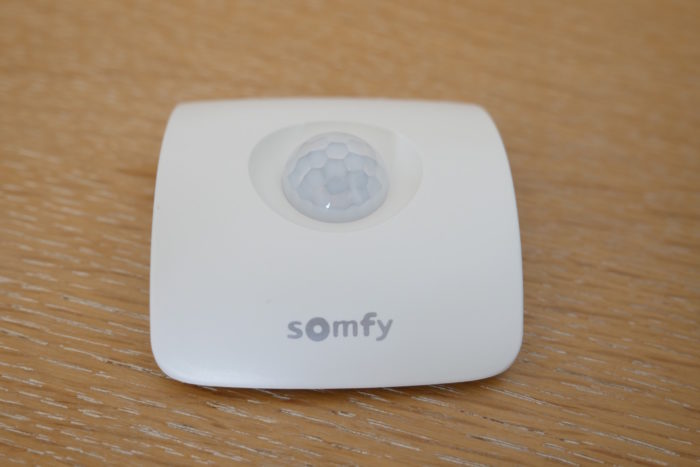 Test de la TaHoma Serenity de Somfy : l'expérience d'une maison connectée 59 TaHoma Serenity : détecteur de mouvement
