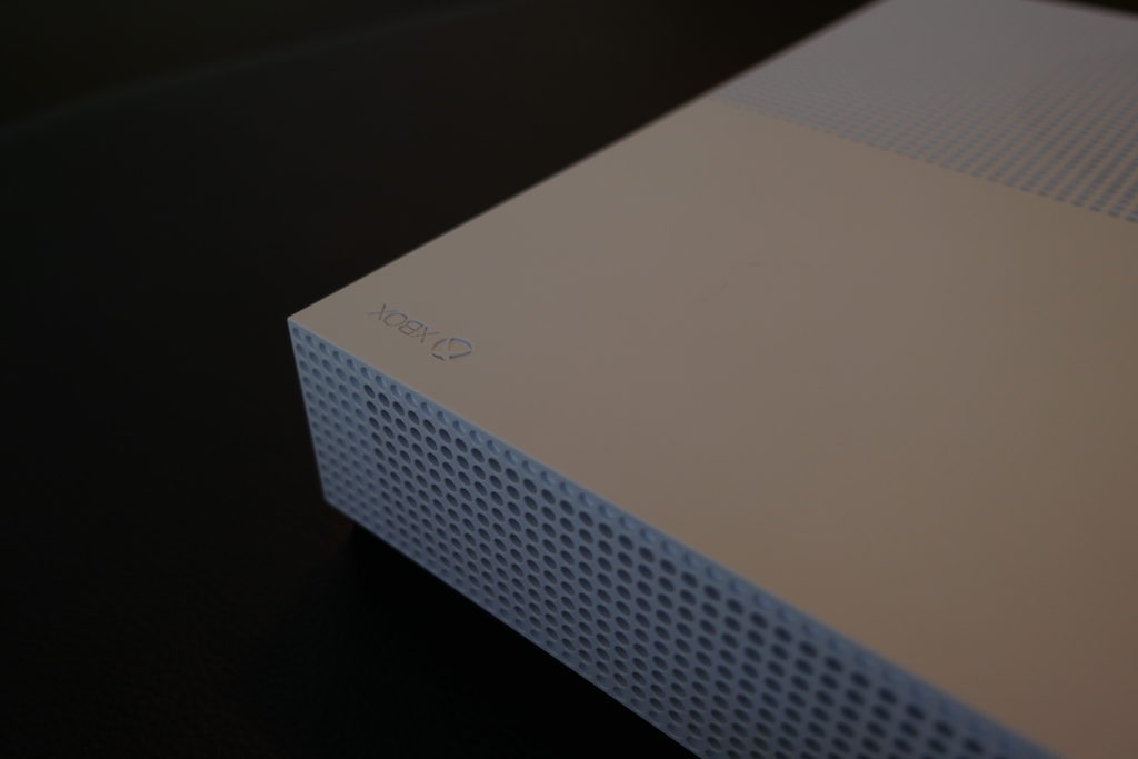 La prise en main de la Xbox One S de 2 To disponible à 399 euros 16 P1050579
