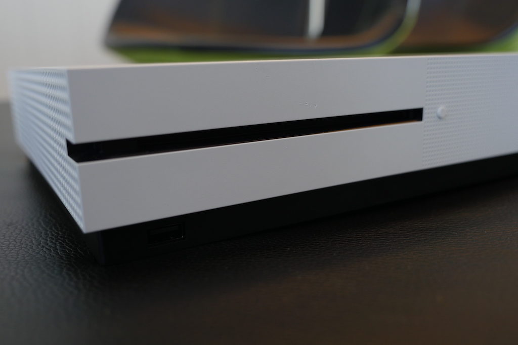 La prise en main de la Xbox One S de 2 To disponible à 399 euros 21 P1050583