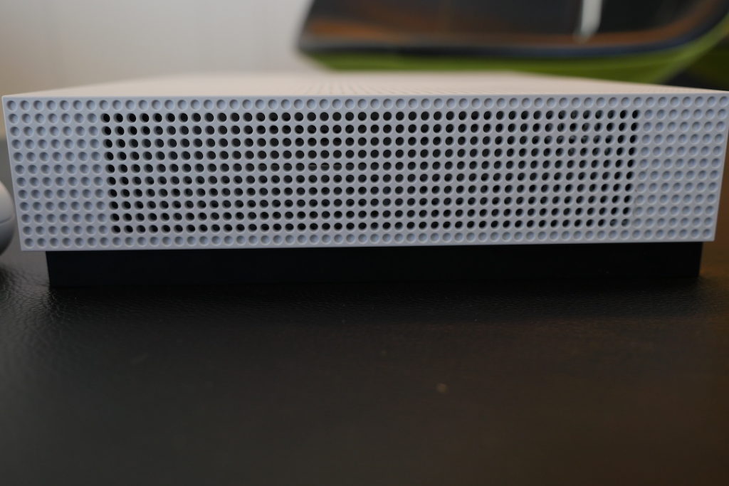 La prise en main de la Xbox One S de 2 To disponible à 399 euros 19 P1050585