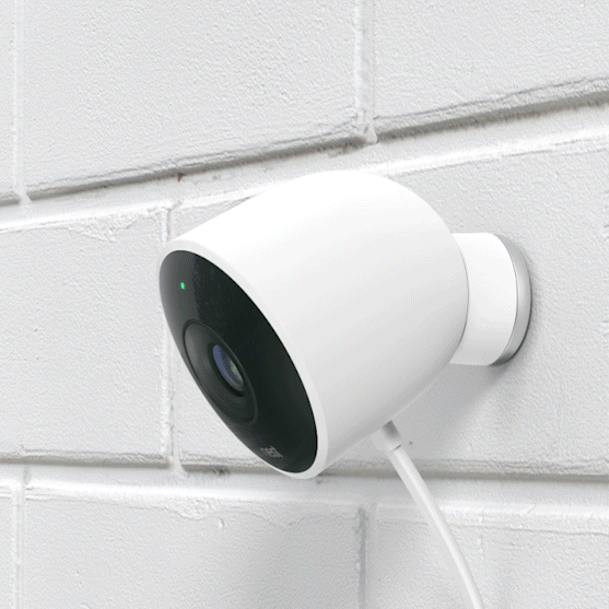 Nest Cam Outdoor : sa base magnétique va accélérer l'installation