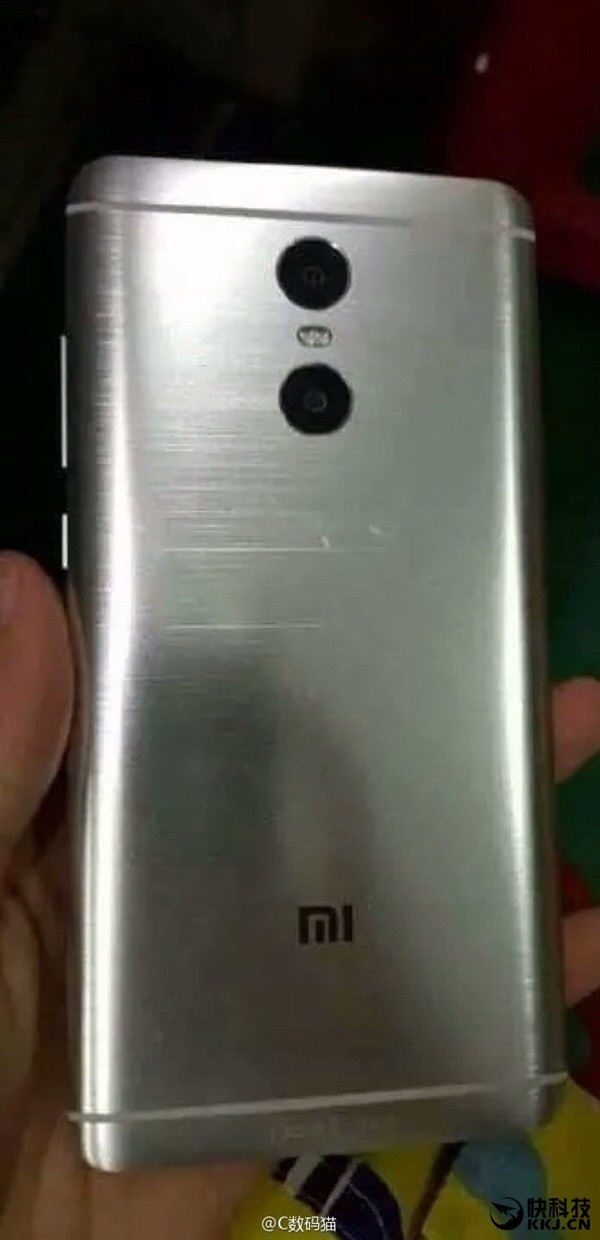 Le prochain Redmi de Xiaomi pourrait embarquer un processeur de 10 cœurs 50 Serait-ce le châssis du futur Redmi de Xiaomi ?